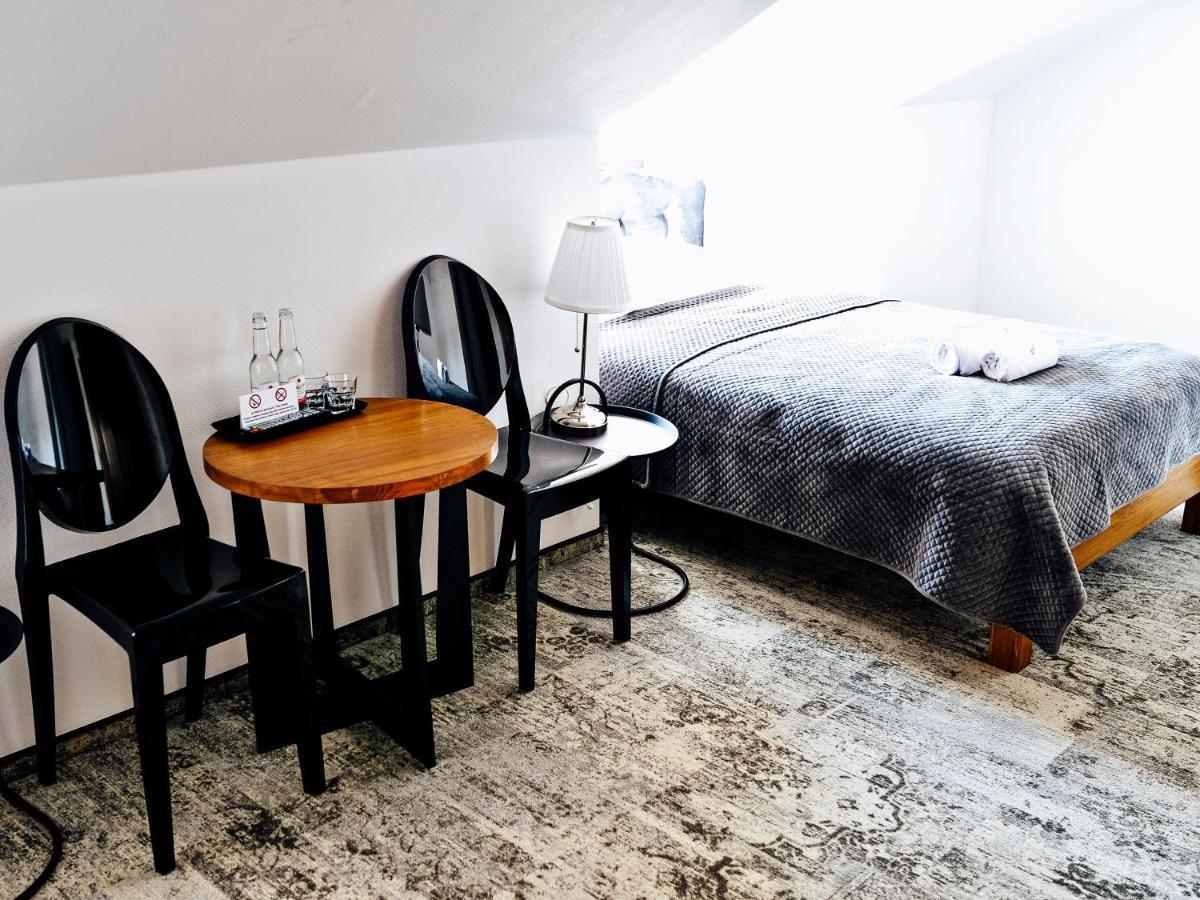 Dwor Karwacz Bed and Breakfast Przasnysz Buitenkant foto